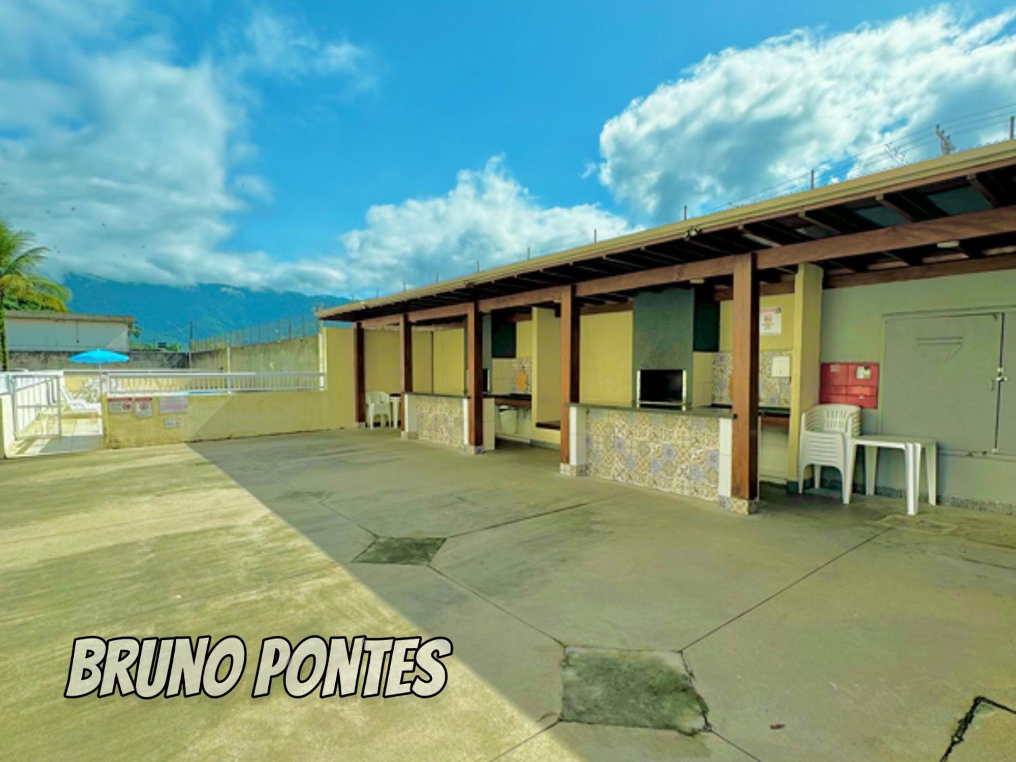 Em Com Piscina E Churrasqueira * Ubatuba