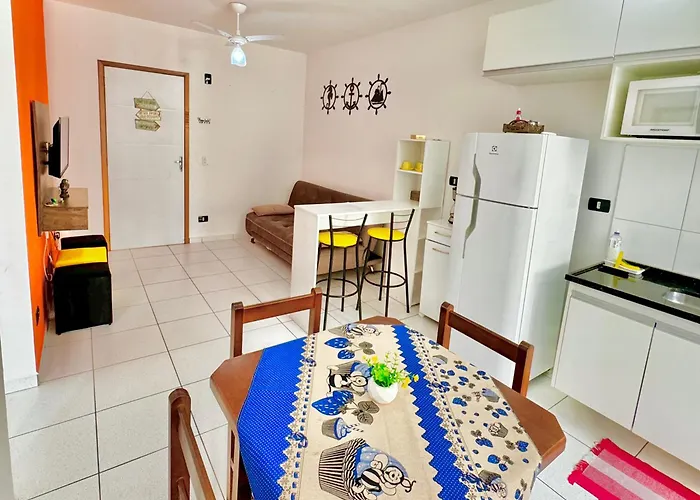 Apartamento Em Ubatuba Com Piscina E Churrasqueira